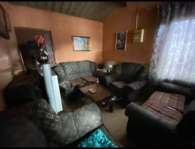2 BEDROOM HOUSE FOR SALE IN PALM RIDGE EXT 2